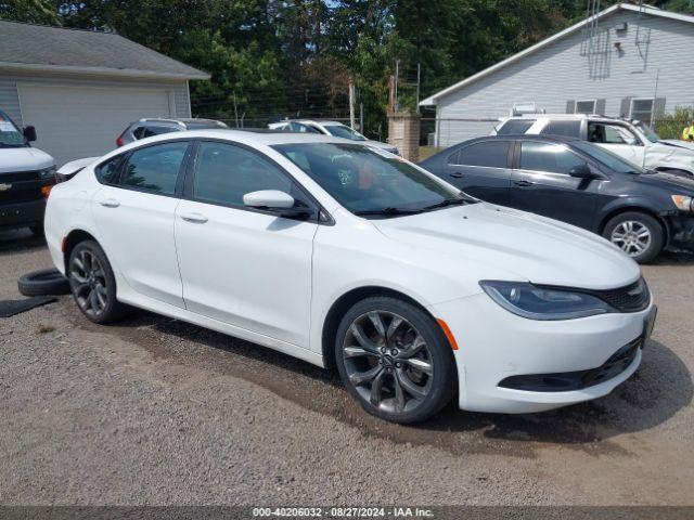  Salvage Chrysler 200