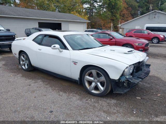  Salvage Dodge Challenger