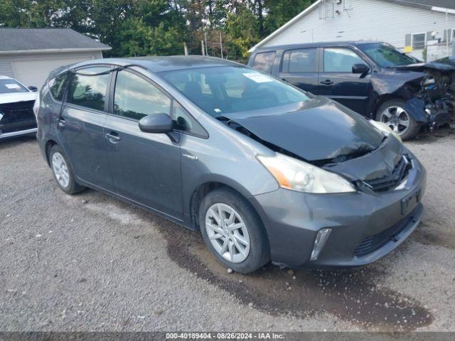  Salvage Toyota Prius v