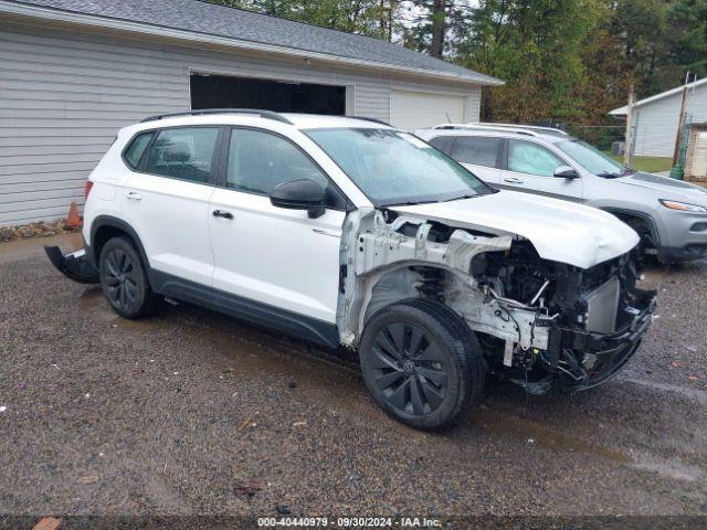  Salvage Volkswagen Taos