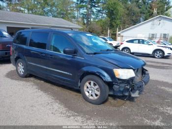  Salvage Chrysler Town & Country