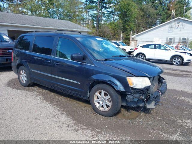  Salvage Chrysler Town & Country