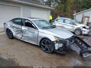  Salvage Nissan Altima