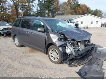  Salvage Toyota Sienna