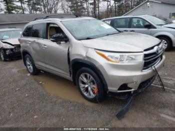  Salvage Toyota Highlander