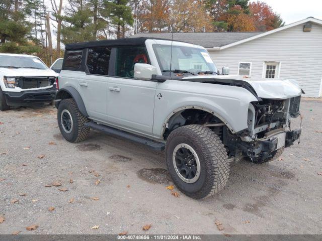  Salvage Ford Bronco