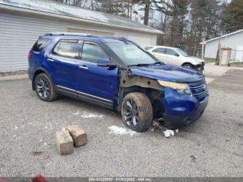  Salvage Ford Explorer