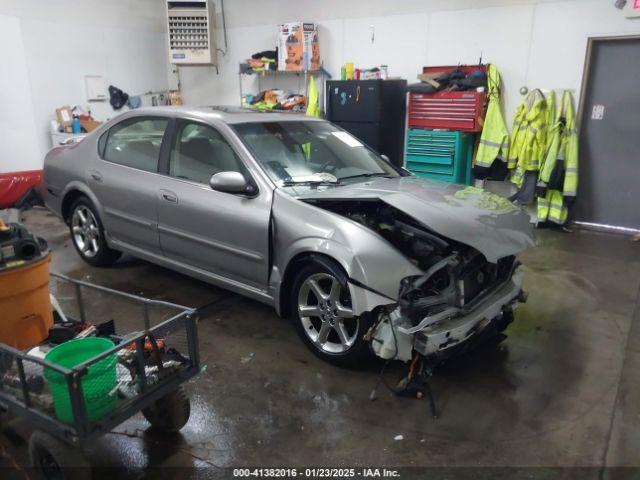  Salvage Nissan Maxima