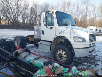  Salvage Freightliner M2 106