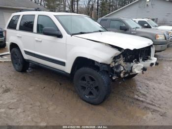  Salvage Jeep Grand Cherokee