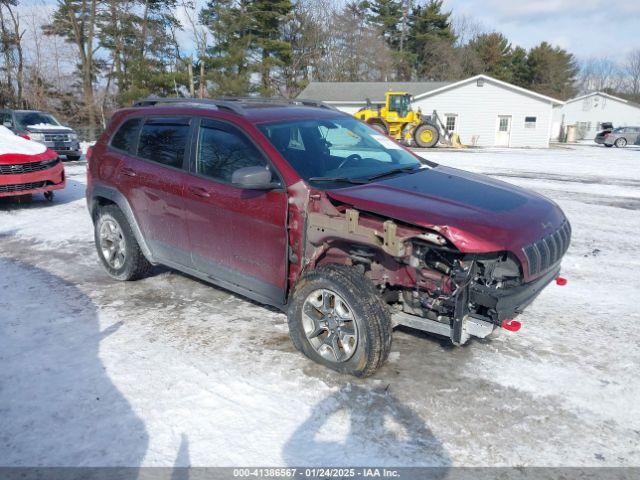  Salvage Jeep Cherokee