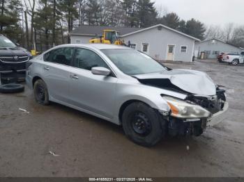  Salvage Nissan Altima