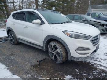  Salvage Hyundai TUCSON