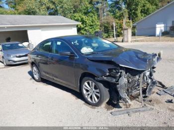  Salvage Chrysler 200