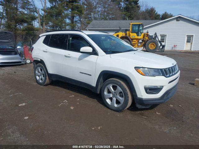  Salvage Jeep Compass