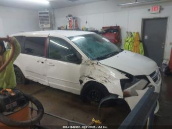  Salvage Dodge Grand Caravan