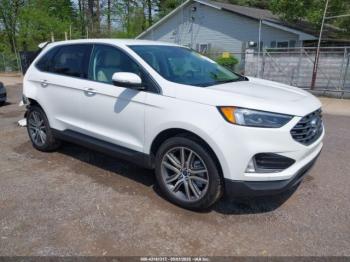  Salvage Ford Edge
