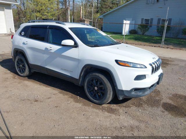  Salvage Jeep Cherokee