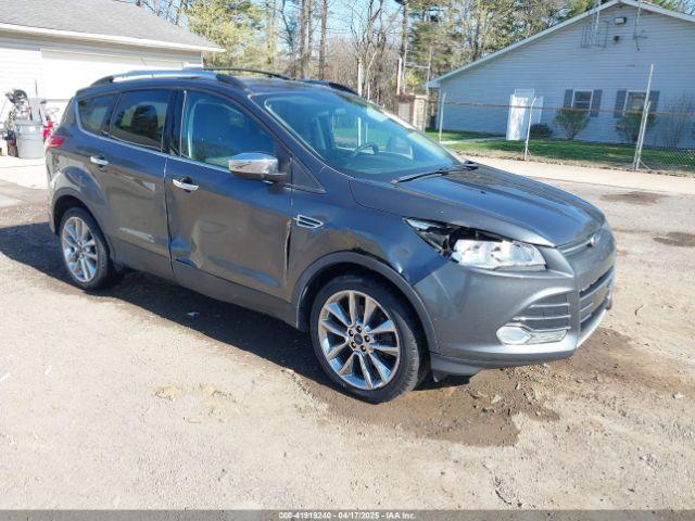  Salvage Ford Escape