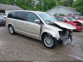  Salvage Chrysler Town & Country