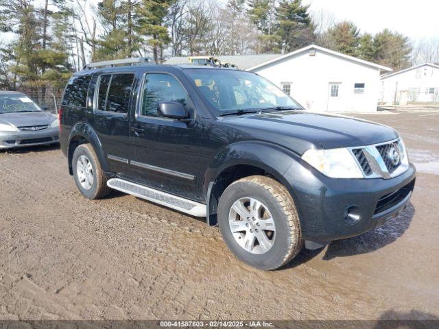  Salvage Nissan Pathfinder