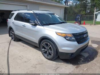  Salvage Ford Explorer