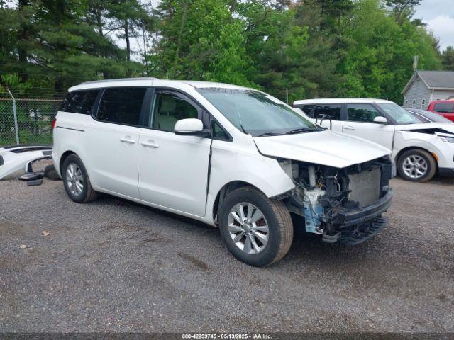  Salvage Kia Sedona