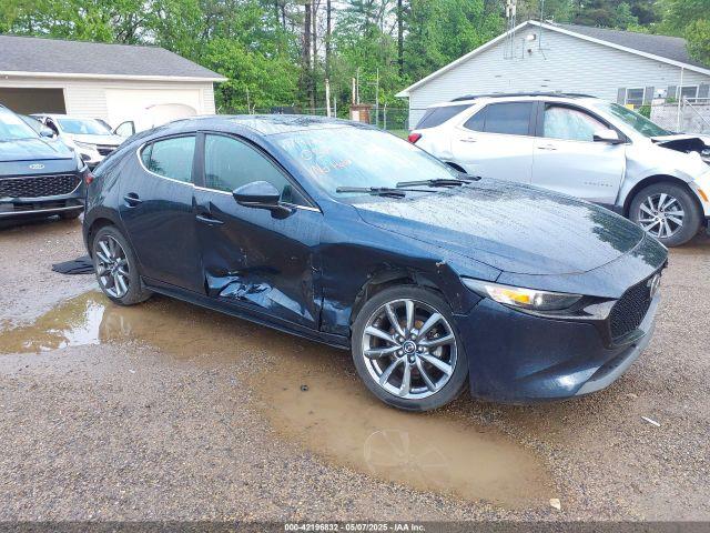  Salvage Mazda Mazda3