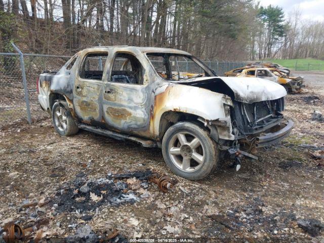  Salvage Chevrolet Avalanche 1500