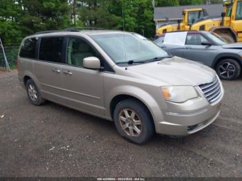  Salvage Chrysler Town & Country