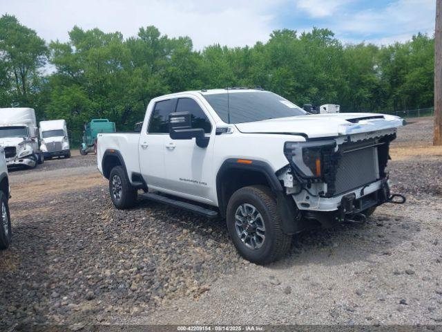  Salvage General Motors Sierra 2500HD