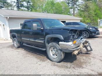  Salvage Chevrolet Silverado 2500
