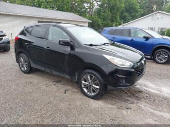  Salvage Hyundai TUCSON