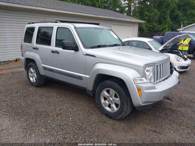  Salvage Jeep Liberty