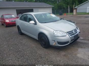  Salvage Volkswagen Jetta