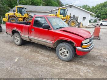  Salvage Chevrolet S-10