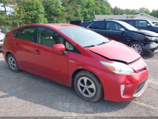  Salvage Toyota Prius