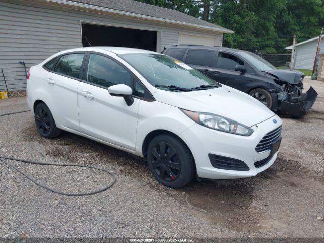  Salvage Ford Fiesta