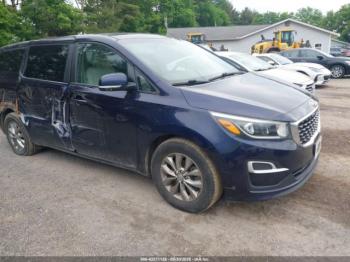  Salvage Kia Sedona