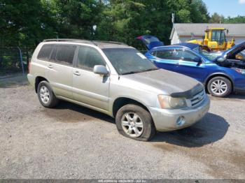 Salvage Toyota Highlander
