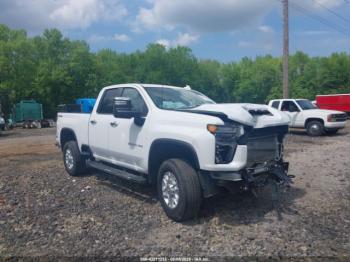  Salvage Chevrolet Silverado 2500