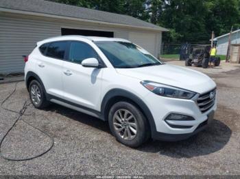  Salvage Hyundai TUCSON