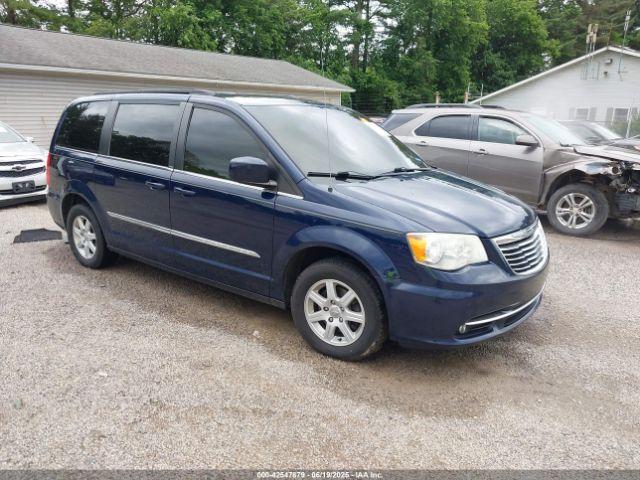  Salvage Chrysler Town & Country