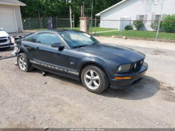  Salvage Ford Mustang