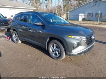  Salvage Hyundai TUCSON