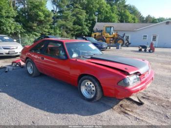  Salvage Ford Mustang
