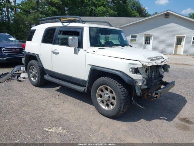  Salvage Toyota FJ Cruiser