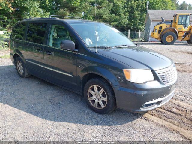  Salvage Chrysler Town & Country