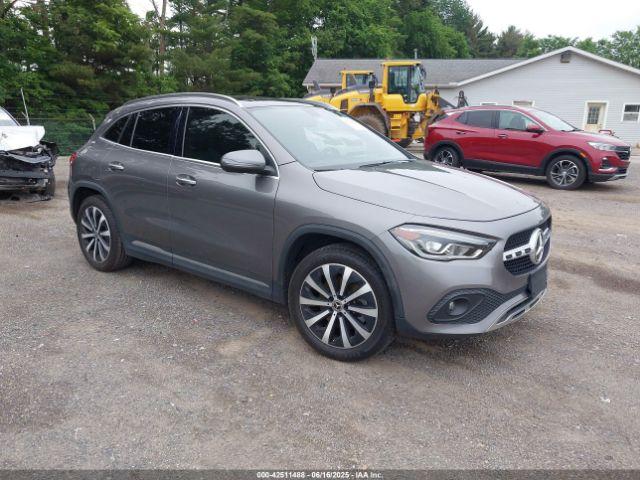  Salvage Mercedes-Benz GLA