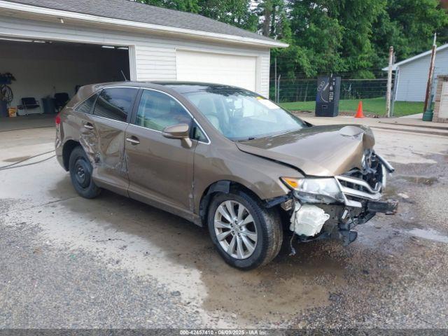  Salvage Toyota Venza